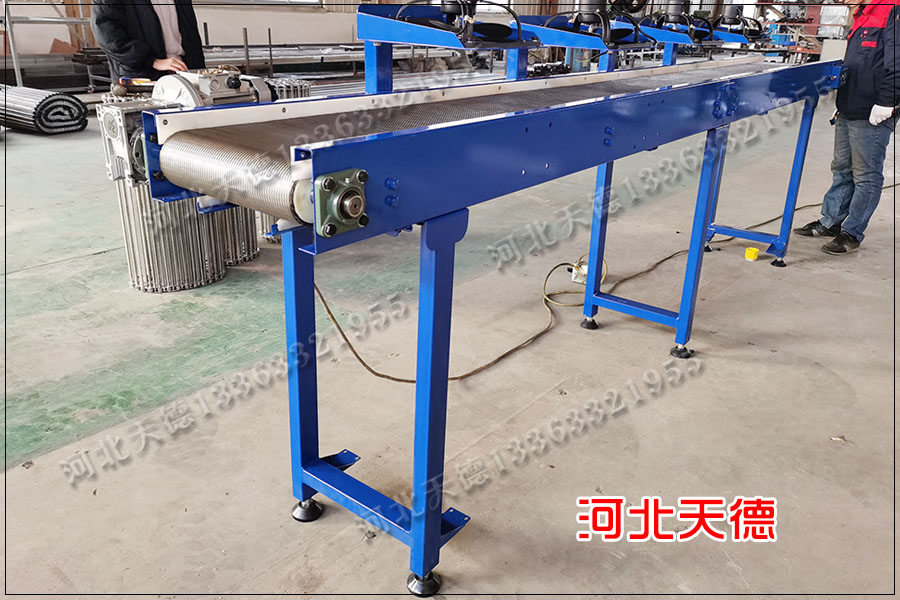 不銹鋼輸送機(jī)